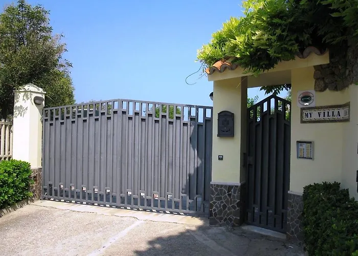 My Eden Aparthotel 2*