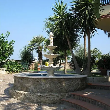 Apartahotel My Eden