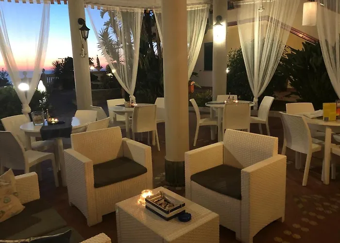 Apart-hotel My Eden 2*